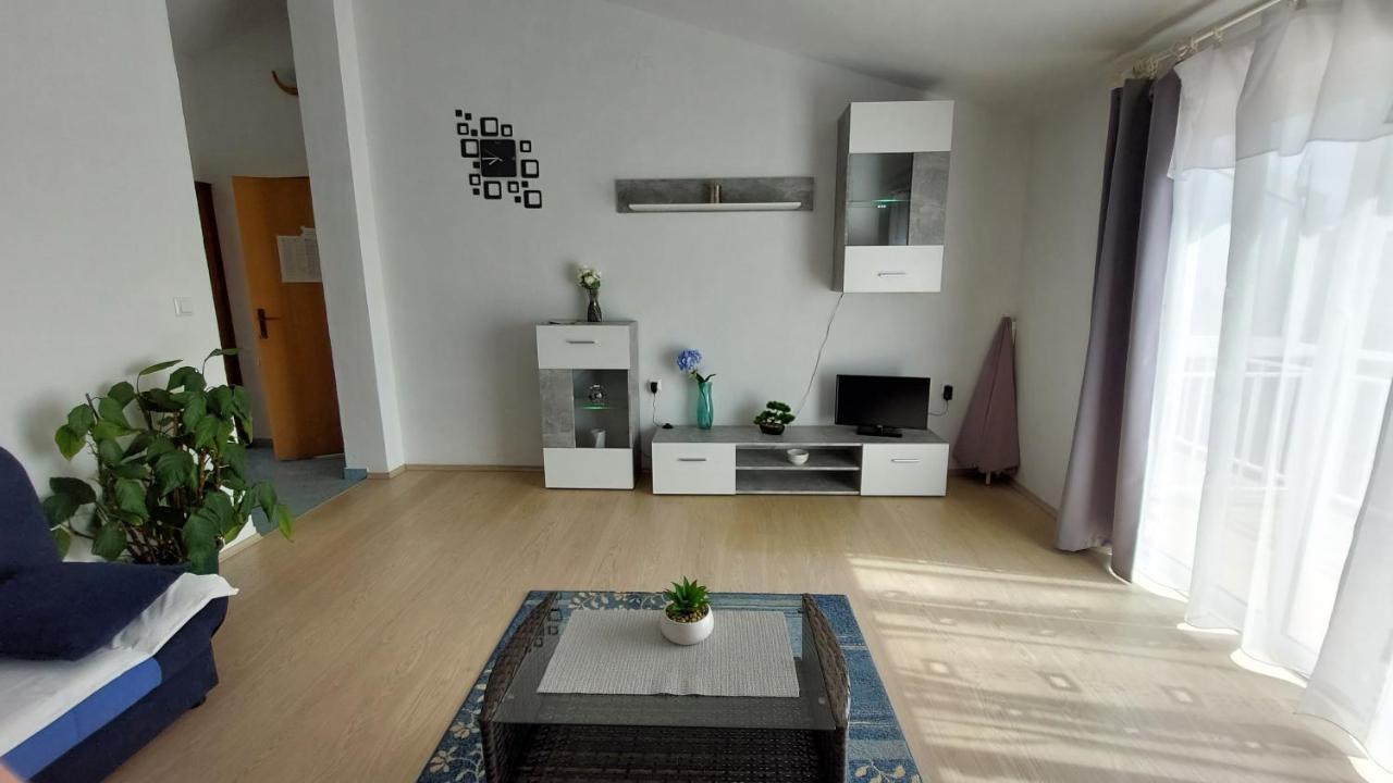 Apartments Dora Хвар Экстерьер фото