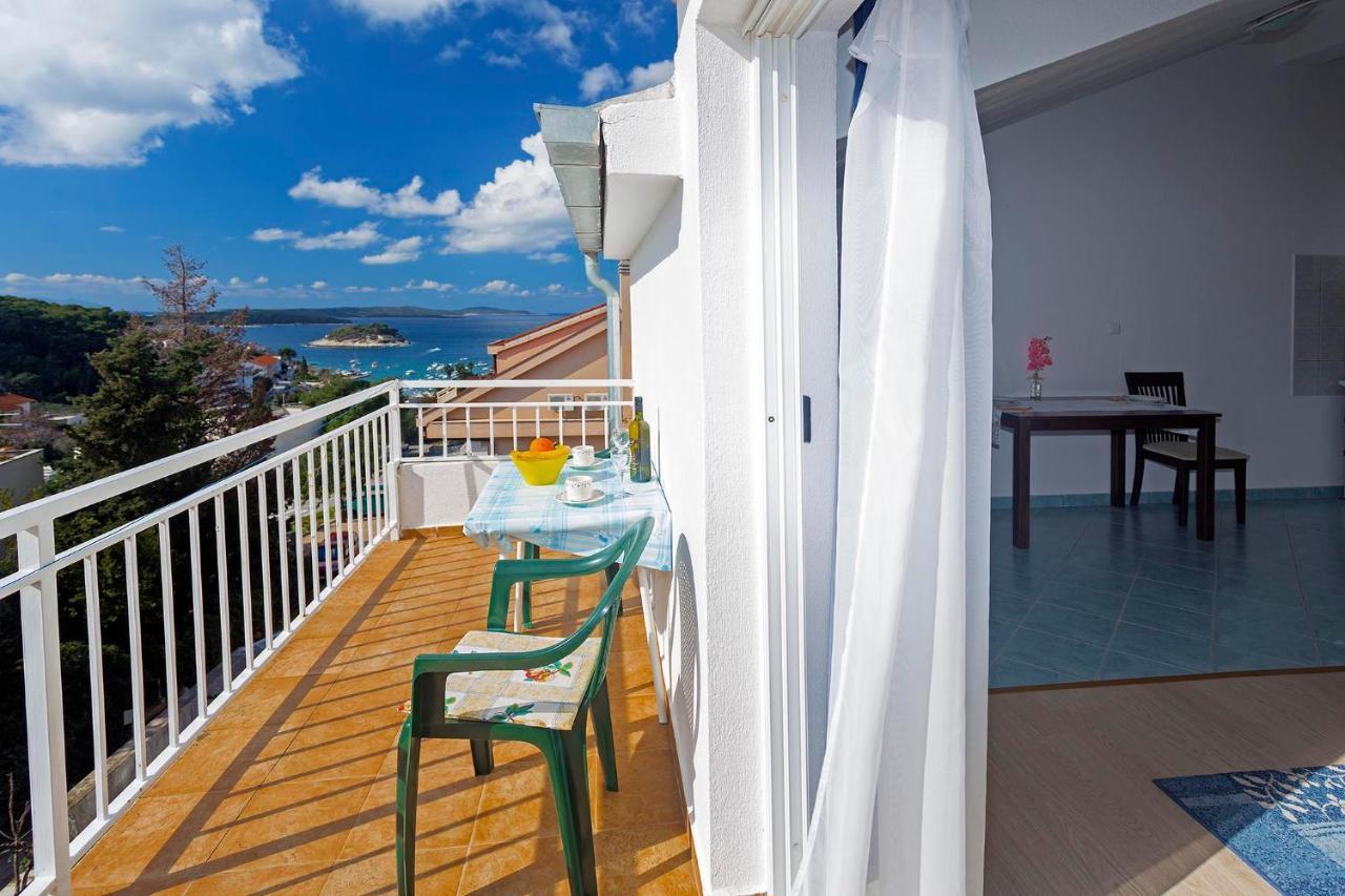 Apartments Dora Хвар Экстерьер фото
