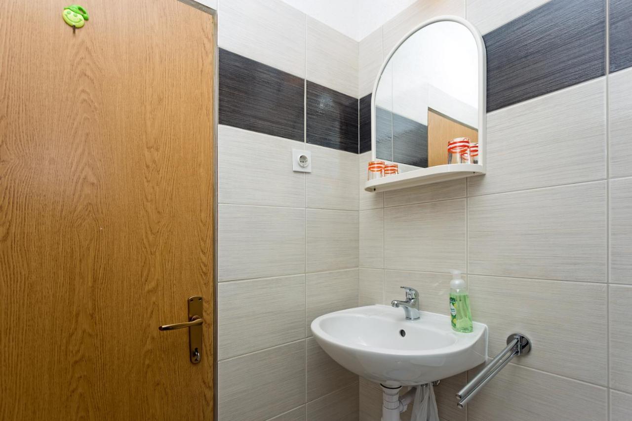 Apartments Dora Хвар Экстерьер фото