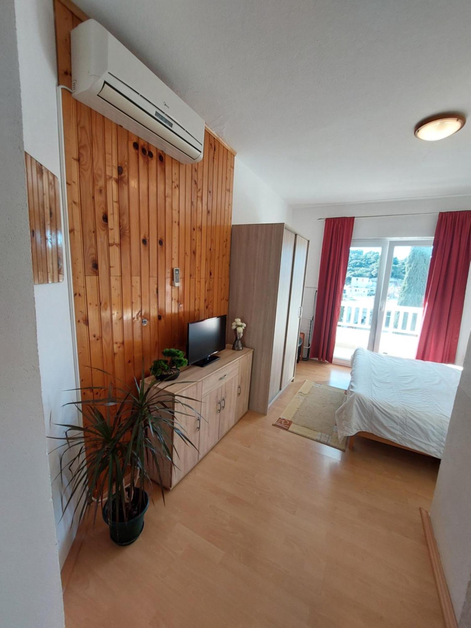 Apartments Dora Хвар Экстерьер фото